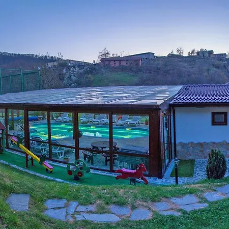 Hotel Izvora *