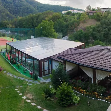 Hotel Izvora *
